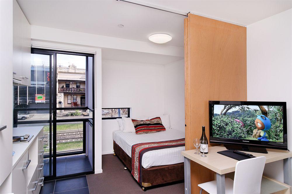ซิตี้ เอดจ์ อพาร์ตเมนต์ โฮเต็ล นอร์ท เมลเบิร์น Aparthotel ภายนอก รูปภาพ